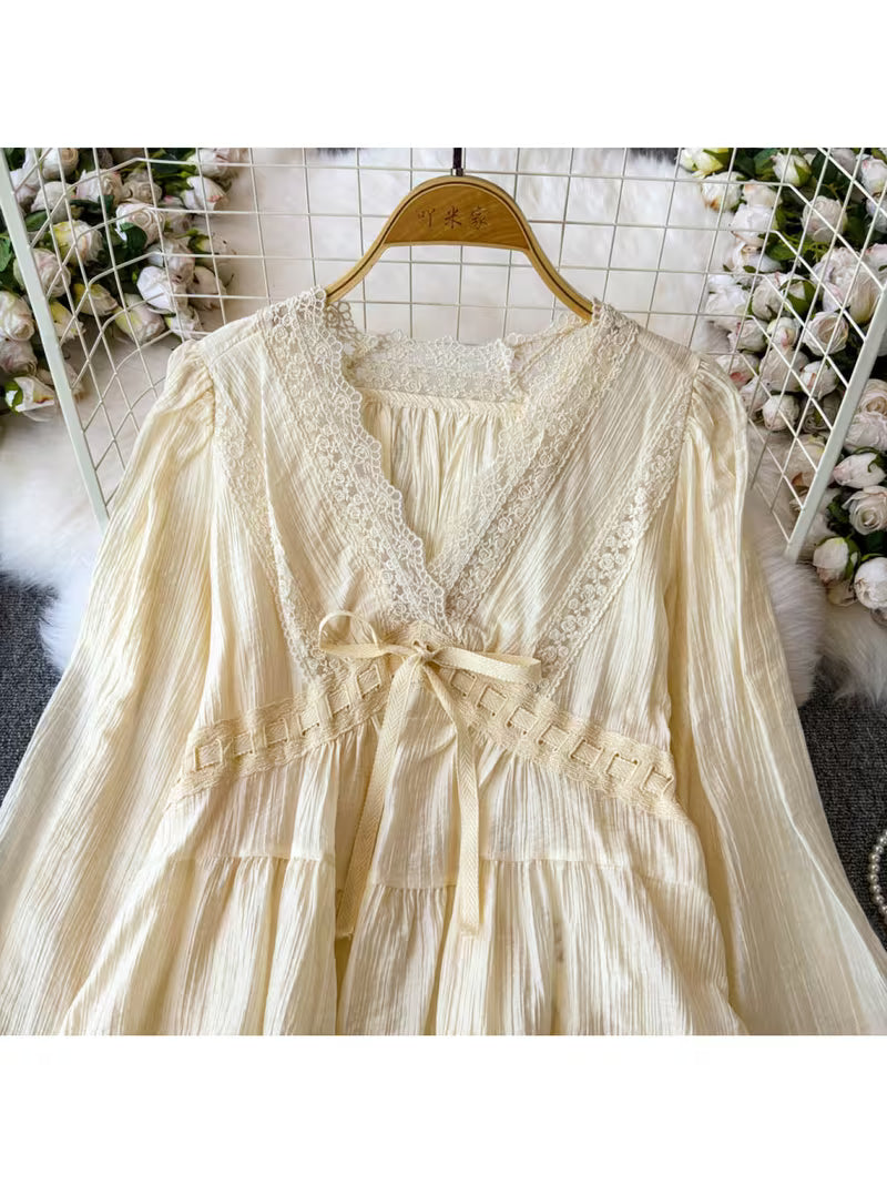 French-Style Gentle And Sweet Women'S Shirt, New V-Neck Lace Trim, Tie-Dye Lantern Sleeves, Loose And Top