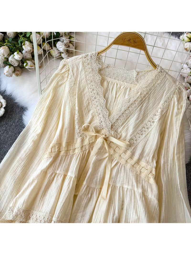 French-Style Gentle And Sweet Women'S Shirt, New V-Neck Lace Trim, Tie-Dye Lantern Sleeves, Loose And Top