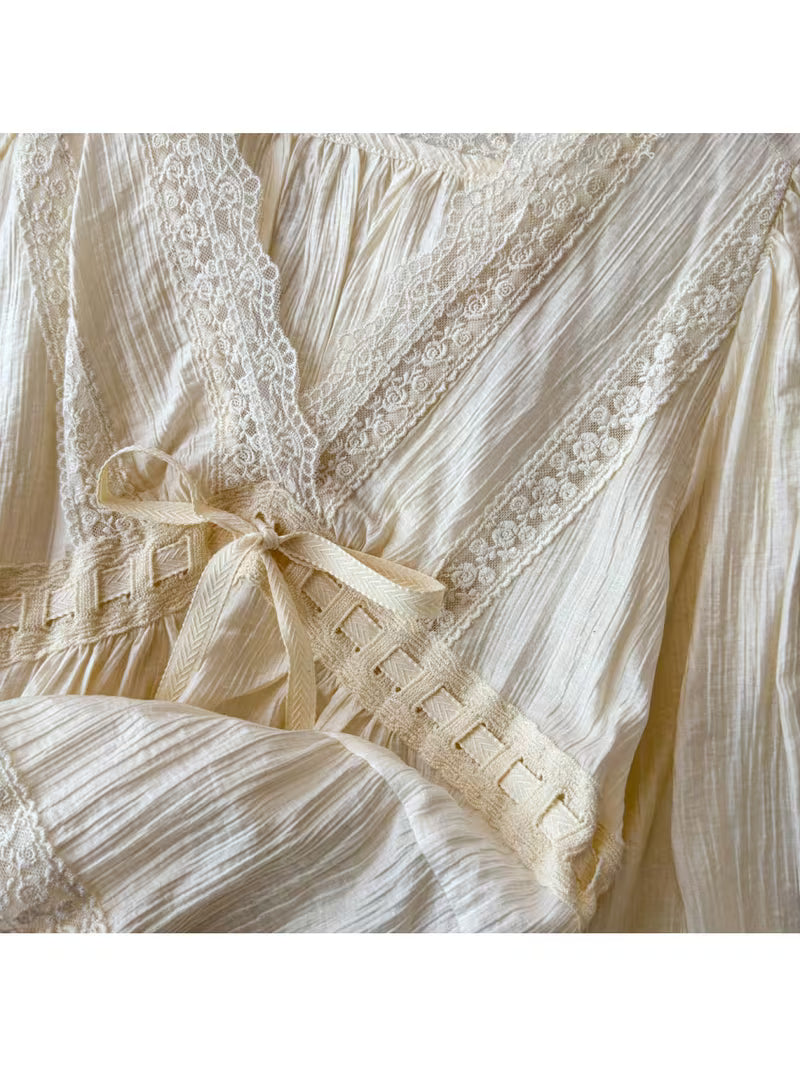 French-Style Gentle And Sweet Women'S Shirt, New V-Neck Lace Trim, Tie-Dye Lantern Sleeves, Loose And Top