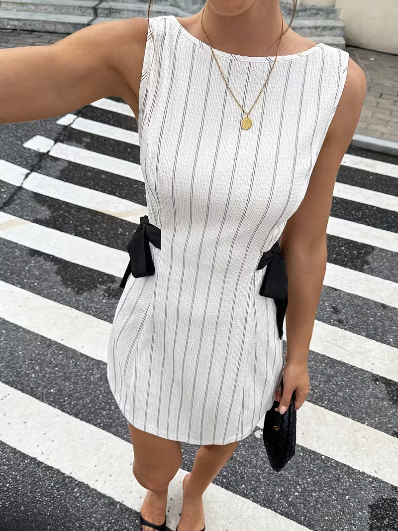 New Summer Striped Backless Sleeveless Dress! Black And White Bow Tie Waist French Light Mature Style Short Skirt