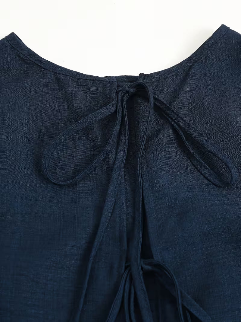 Women's Casual Sleeveless Round Neck Fabric Camisole Top and Shorts with Front Tie Detail, Casual Vacation Suit, Round Neck Top, Printed Top with Positioned Print Shorts